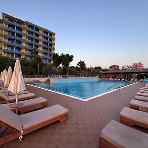 **** Hotel Bahamas Albanie